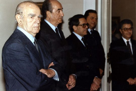 Το ΚΚΕ και ο Καραμανλής