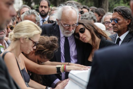 Τελευταίο αντίο για τη Ζωή
