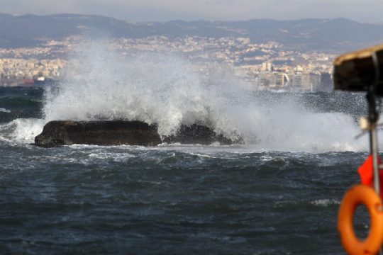 Με ισχυρά μελτέμια το «ποδαρικό» του Αυγούστου