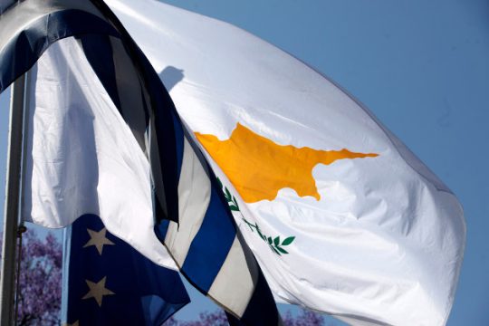 Κυπριακό: τρεις ερμηνείες για τη νέα ελληνοκυπριακή στάση