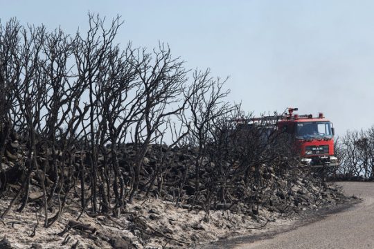 Μητσοτάκης, Πατούλης… συνδαυλίζουν τα αποκαΐδια