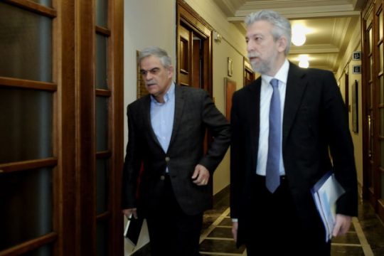 Εμπρηστικό μπλα μπλα στις στάχτες