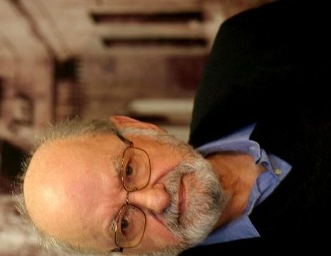 «Χρειάζεται να σηκωθεί το έθνος. Αλλά ποιος θα το σηκώσει;»