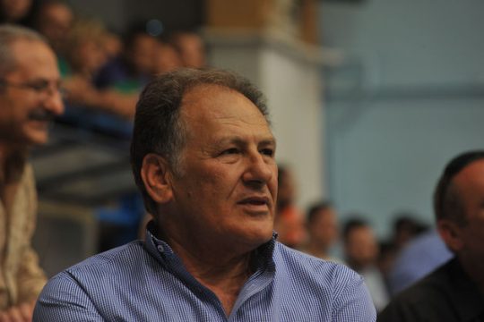 Μαίνεται η φωτιά που άναψε ο Λαλιώτης