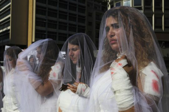 «Όχι» στον γάμο γυναικών με τους βιαστές τους λέει ο Λίβανος