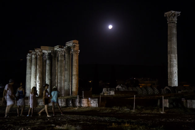 Eντυπώσεις από το φως της σελήνης