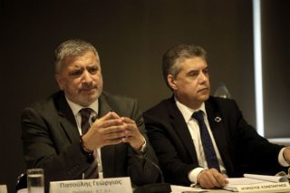 Εξω φρενών ο Αγοραστός με τον «εμπρηστή» Πατούλη