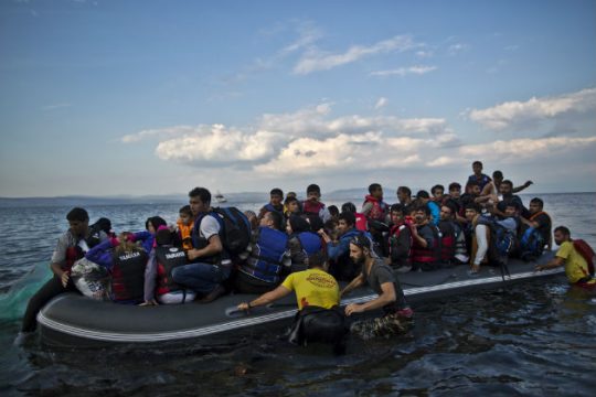 Διάσωση 600 προσφύγων μεταξύ Μαρόκου και Ισπανίας