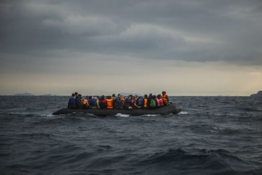 Αντιδράσεις εντός και εκτός στον «κώδικα συμπεριφοράς»