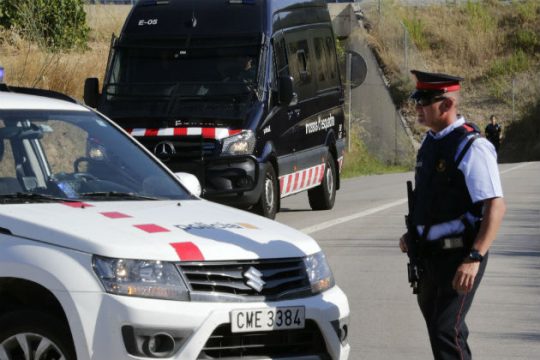 Νεκρός από πυρά αστυνομικών ο δράστης της Βαρκελώνης