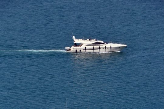 Ηλεκτροπληξία 23χρονου μέσα σε σκάφος