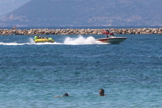Τραυματισμός ανηλίκων σε θαλάσσιο σπορ στην Κέρκυρα