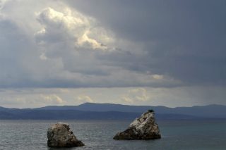 Τέσσερις νέοι νεκροί ενώ κολυμπούσαν
