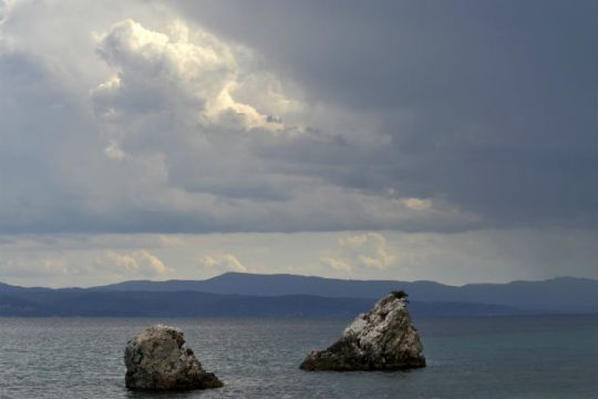 Τέσσερις νέοι νεκροί ενώ κολυμπούσαν