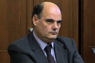 Ούτε καν αυτός
