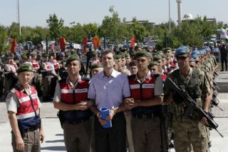 Το «Καπέλο», το «Κοράκι», ο Γκιουλέν, η θανατική ποινή και οι φυλακές «αστακός»