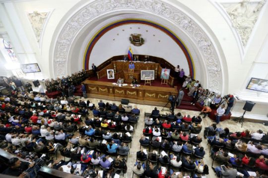 Υπεράνω όλων αυτοανακηρύχτηκε η νέα Συνέλευση