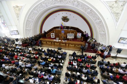 Βενεζουέλα: Διώξεις για προδοσία σε ηγέτες της αντιπολίτευσης