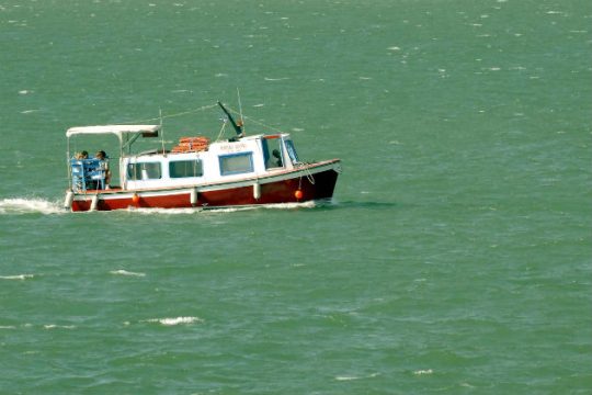 Καταιγίδες στα βορειοδυτικά, ενισχύονται οι βοριάδες