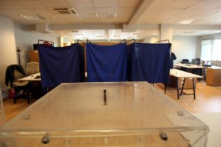 «Φραγή» στην εκλογή αρχηγού