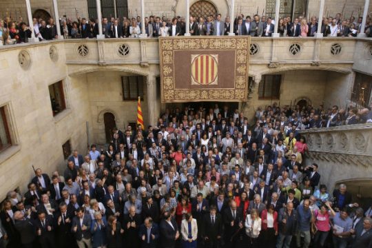 700 δήμαρχοι αντιστέκονται στη Μαδρίτη