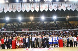 «Ντούντα, ψυχάρα, Ολυμπιακάρα»