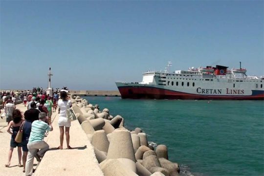 Για την ακτοπλοϊκή σύνδεση Ρεθύμνου – Πειραιά