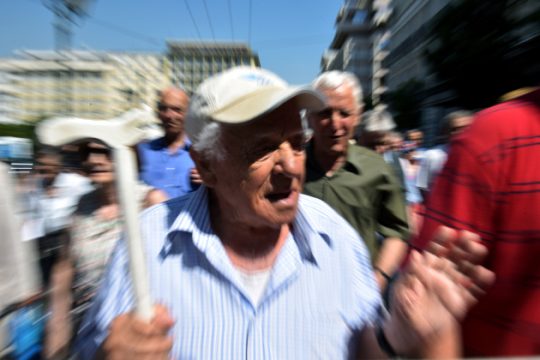 Καταργούνται τα «ψαλίδια» της διαδοχικής ασφάλισης