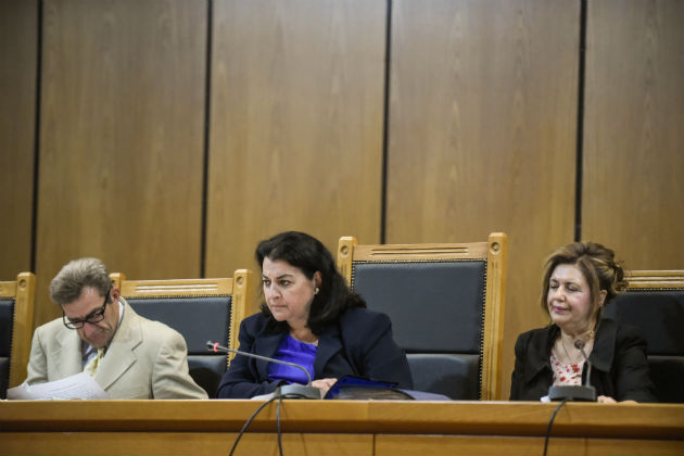 Ναζιστικά σύμβολα πρόδωσαν τους βανδάλους