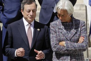Υποχωρούν οι εμμονές του ΔΝΤ για τις τράπεζες