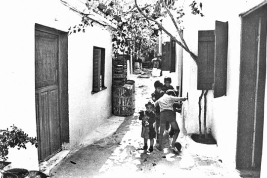 Κάθε πέτρα και καημός