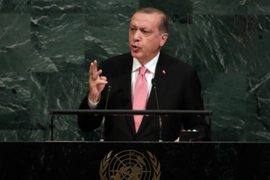 «Νουθεσίες» Ερντογάν προς τους Κούρδους