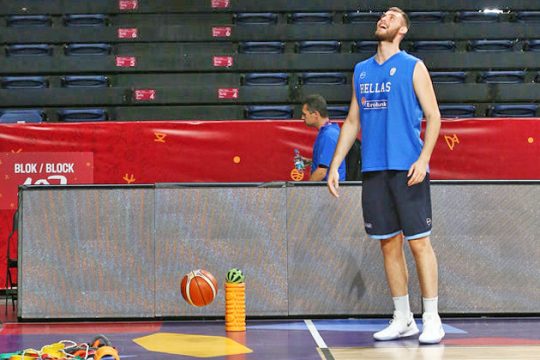 Οι «16» θα γίνουν «8»