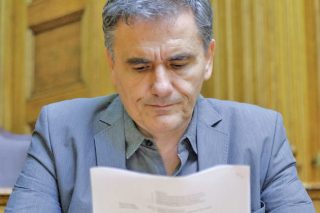 Ανάπτυξη 2% για το 2017 προβλέπει ο Ευκλείδης Τσακαλώτος