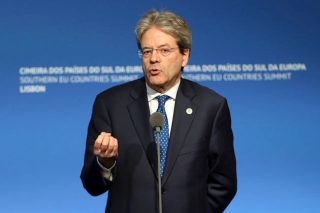 Η «ήρεμη δύναμη» του Πάολο Τζεντιλόνι απειλεί τον Ρέντσι;