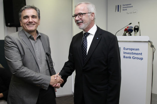 Χόγερ, Ελλάδα και επενδύσεις