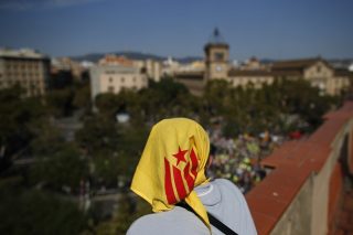 Η καμπάνα χτυπά στην Καταλονία