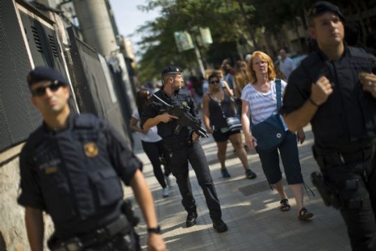 Ποιος έχει τον έλεγχο της αστυνομίας;