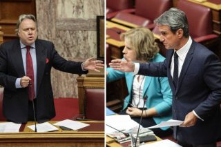 Θέατρο του παραλόγου στη Βουλή