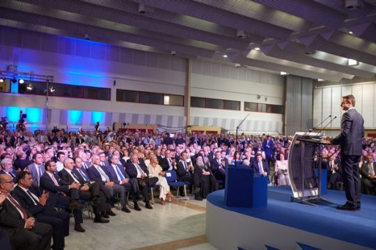 Θα πάμε στη ζούγκλα με τον Κυριάκο, Θα την περνάμε φίνα