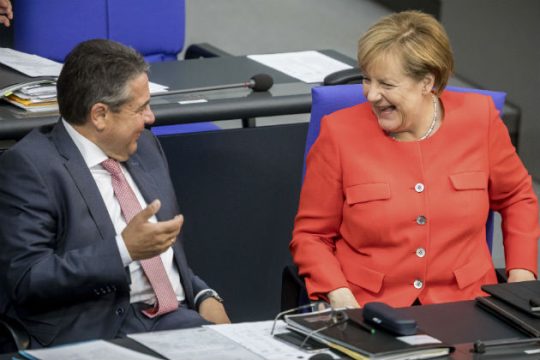 Προεκλογική αυλαία Μέρκελ με Ελλάδα, Τουρκία και Β. Κορέα