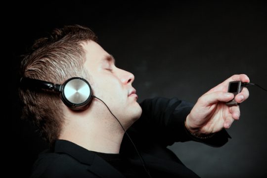Αμερικανική μουσική βιομηχανία vs YouTube-MP3