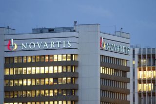Επικοινωνιακά παιχνίδια με τον καρκίνο