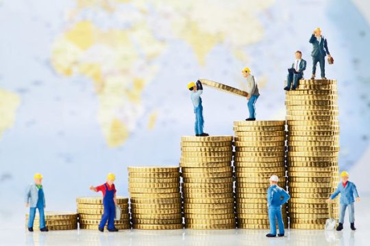 ΟΟΣΑ: Ανάπτυξη με αγκάθια