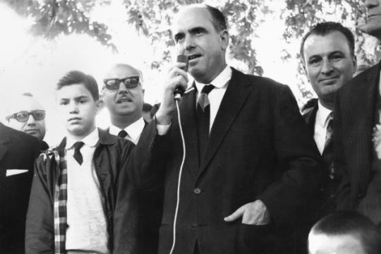 Το «Δημοκρατικό Μανιφέστο» του Ανδρέα από τη φυλακή