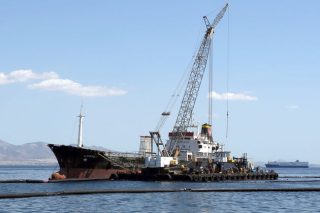 Στα μαλακά το «Lassea», στα… σκληρά η ΠΝΟ