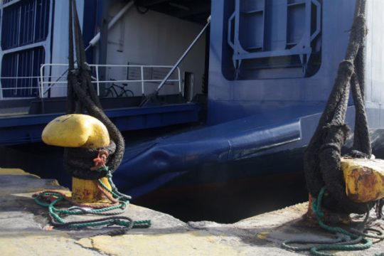 Τέσσερις οι τραυματίες μετά την πρόσκρουση του Sea Jet 2 στη Σίφνο
