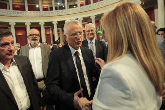 Από το ούτε ούτε στο είτε είτε