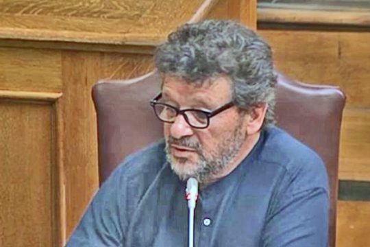 «Οι πιέσεις των θεσμών για περικοπές και εκχώρηση του δημόσιου συστήματος στους ιδιώτες μας οδηγούν σε αδιέξοδο»
