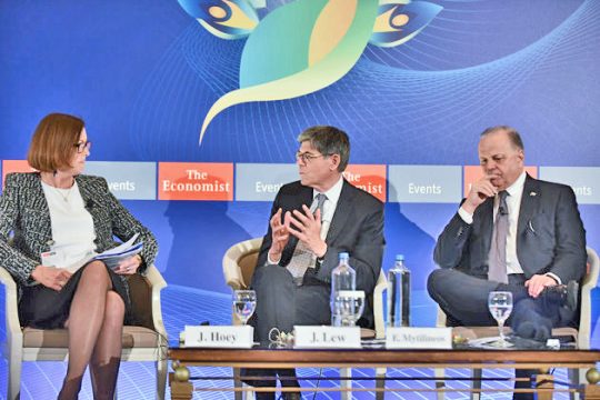 «Ωρα για fast track ανάπτυξη»